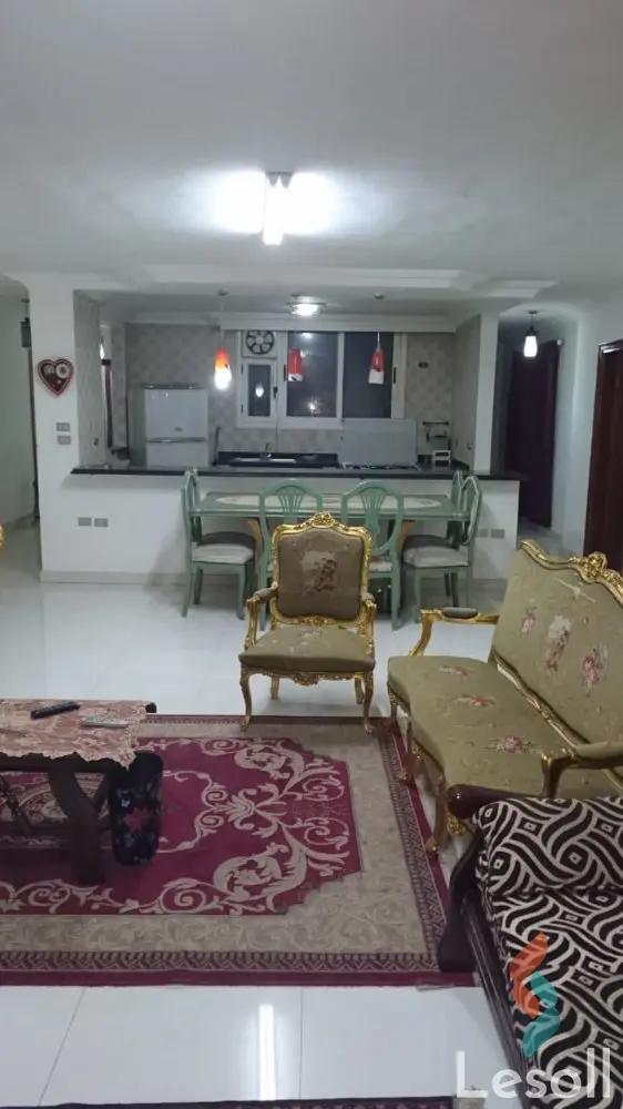 شقة للبيع بمساحة 220 متر و 3 غرف في المهندسين الجيزة - صورة 3