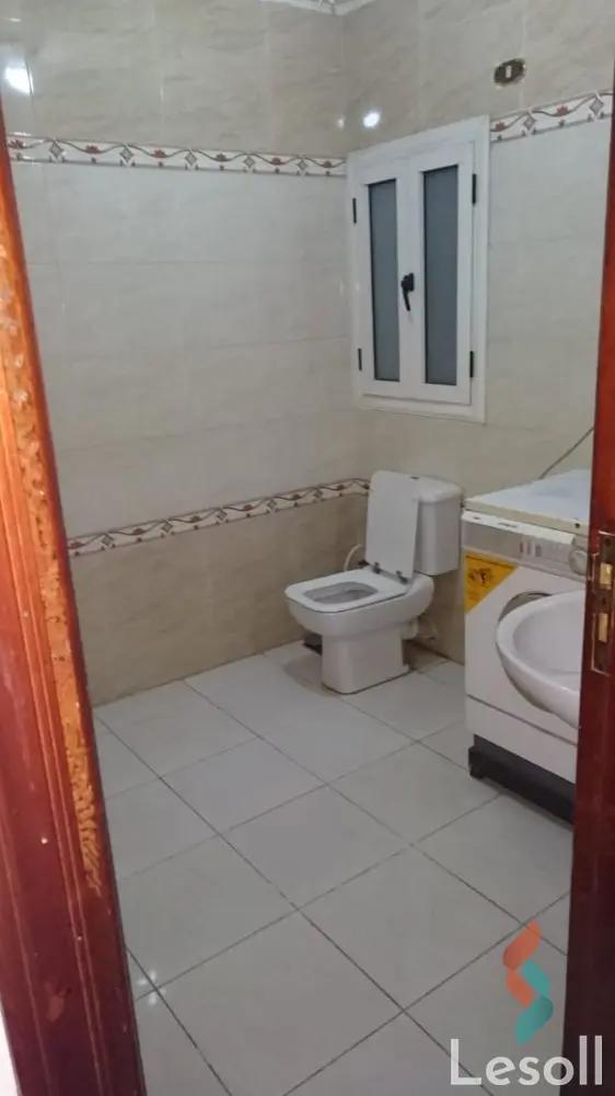 شقة للبيع بمساحة 220 متر و 3 غرف في المهندسين الجيزة - صورة 4