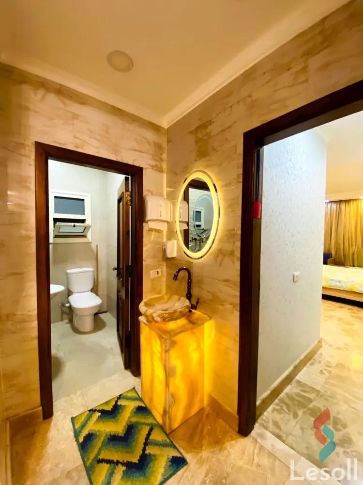 Apartment for sale with an data.area 445 meters and 5 data.rooms in Helwan Cairo