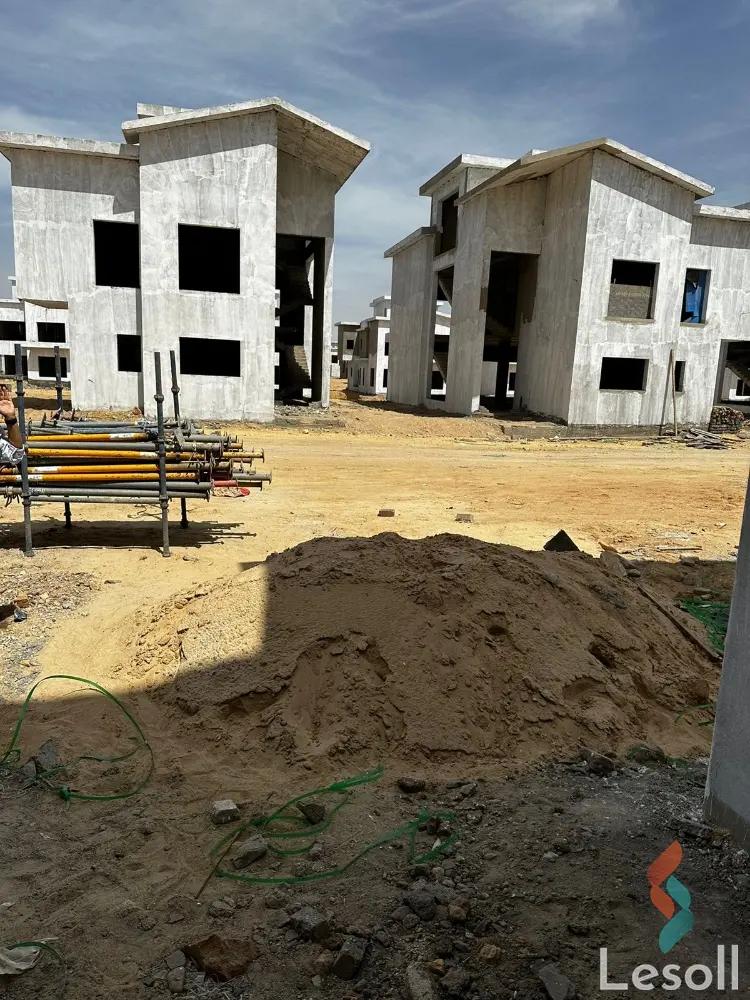 Townhouse for sale with an data.area 155 meters and 3 data.rooms in New Cairo Cairo - All Images