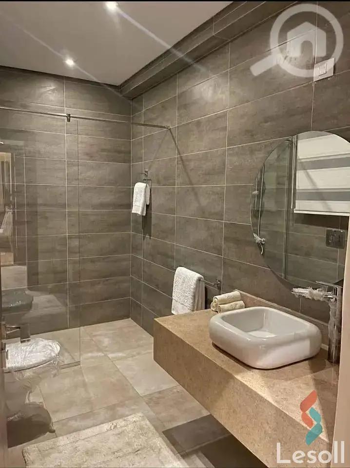 شقة للبيع بمساحة 158 متر و 3 غرف في التجمع الخامس القاهرة - صورة 3