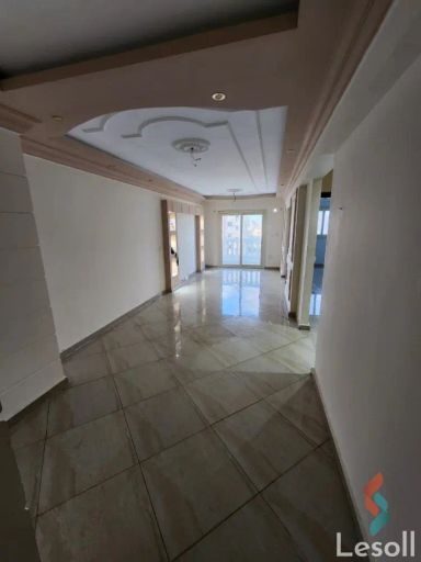 Apartment for yearly rent with an data.area 140 meters and 3 rooms in Bab Sharq Alexandria
