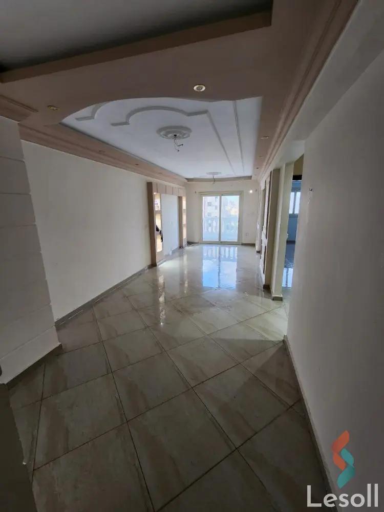 Apartment for yearly rent with an data.area 140 meters and 3 rooms in Bab Sharq Alexandria