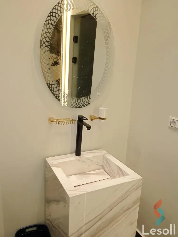 Studio for daily rent with an data.area 100 meters and 1 room in Mohandessin Giza