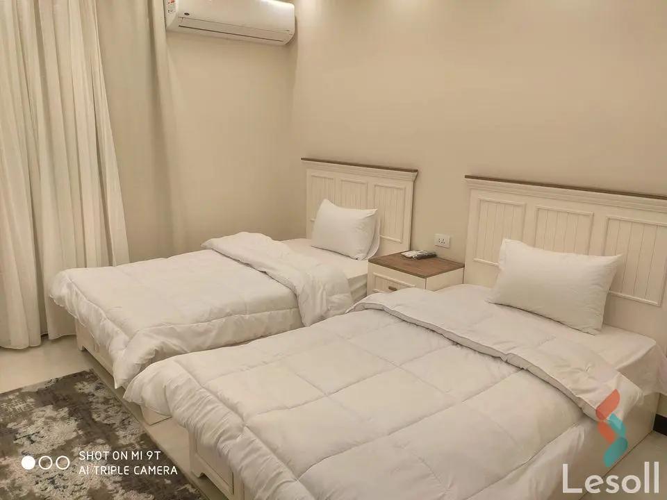 شقة للايجار اليومي بمساحة 250 متر و 3 غرف في المهندسين الجيزة - صورة 2