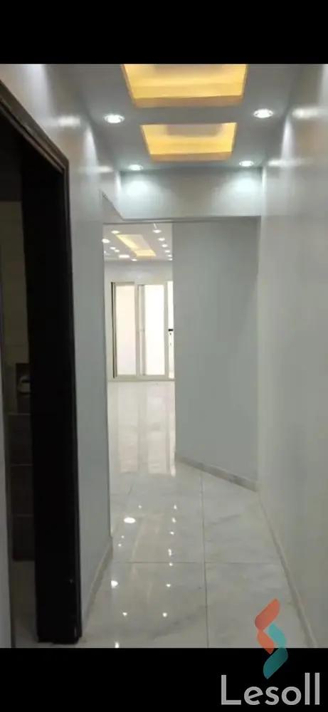 شقة للايجار الشهري بمساحة 200 متر و 3 غرف في مدينة نصر القاهرة - صورة 2