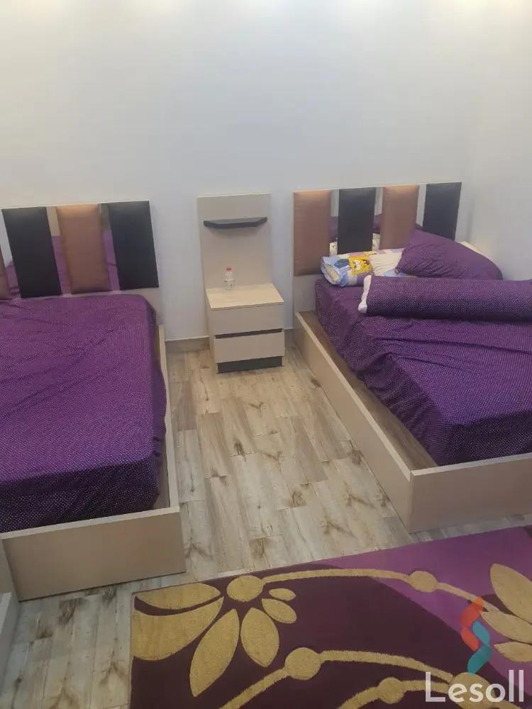 شقة بحديقة للايجار السنوي بمساحة 155 متر و 3 غرف في الشيخ زايد الجيزة