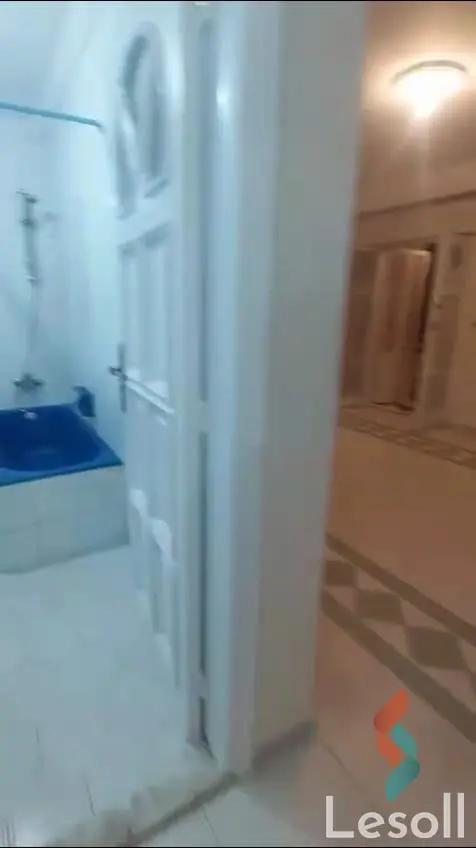Apartment for sale with an data.area 245 meters and 3 data.rooms in Mohandessin Giza - Image 2
