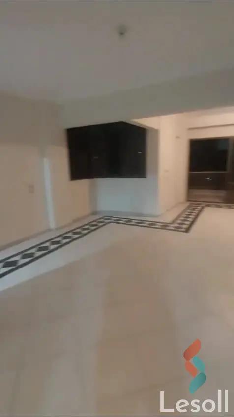 شقة للبيع بمساحة 245 متر و 3 غرف في المهندسين الجيزة شقة للبيع بمساحة 245 متر و 3 غرف في المهندسين الجيزة