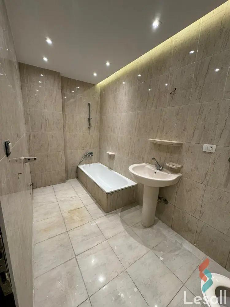 شقة للبيع بمساحة 160 متر و 3 غرف في 6 اكتوبر الجيزة - صورة 3