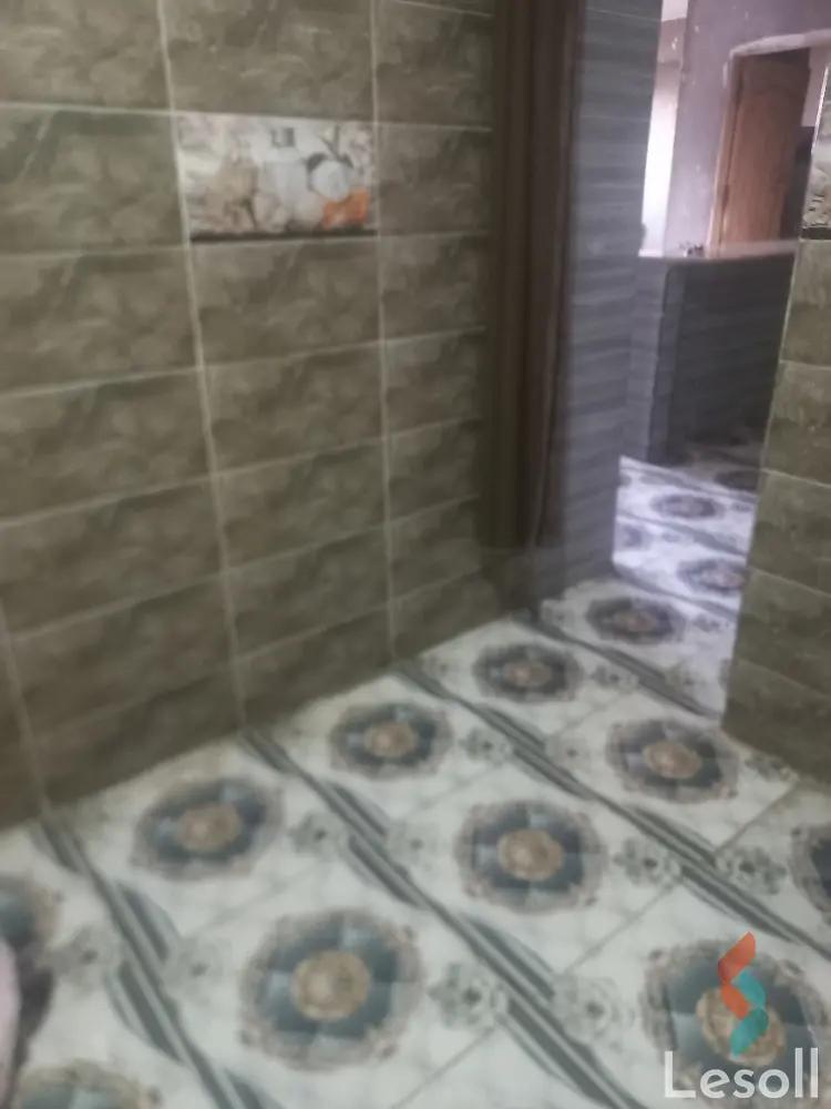 Building for sale with an data.area 100 meters and 2 room in Khosous Qaliubiya - Image 4