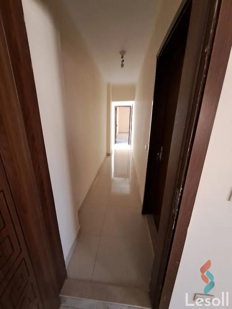 Apartment for monthly rent with an data.area 250 meters and 3 rooms in Cheikh Zayed Giza - Image 2