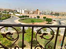 شقة 280 متر للبيع بحري مدينة الشروق