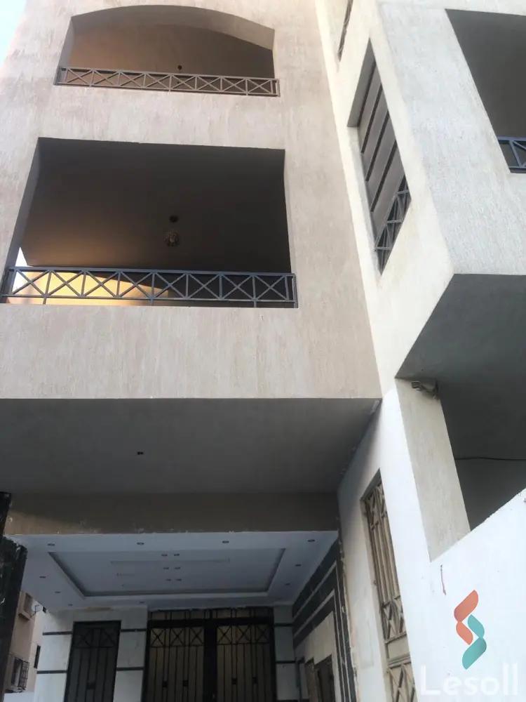 شقة للبيع بمساحة 215 متر و 3 غرف في التجمع الخامس القاهرة - صورة 2