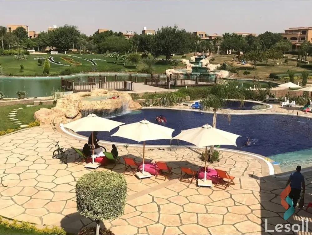 Twin house for sale with an data.area 470 meters and 5 data.rooms in New Cairo Cairo - All Images