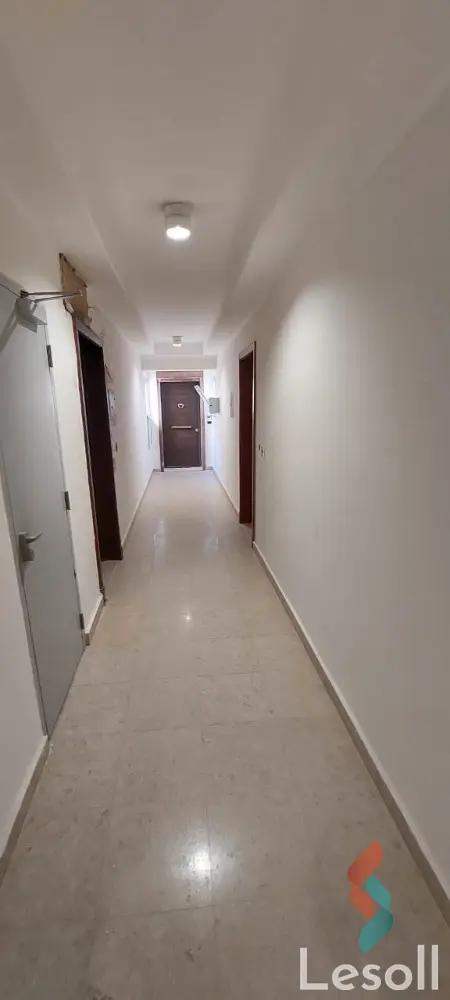 شقة للبيع بمساحة 185 متر و 3 غرف في التجمع الخامس القاهرة - صورة 2