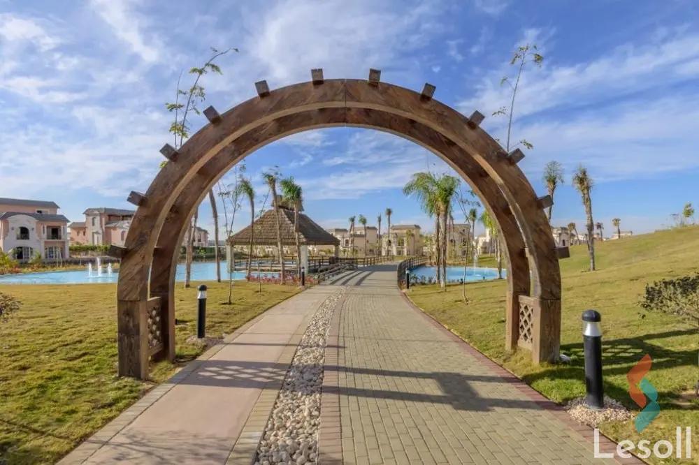 Villa for sale with an data.area 255 meters and 4 data.rooms in 5th Settlement Cairo - Image 3