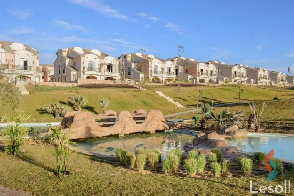 Villa for sale with an data.area 255 meters and 4 data.rooms in 5th Settlement Cairo - All Images