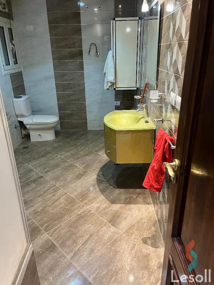 Apartment for sale with an data.area 270 meters and 3 data.rooms in Hadayek Alahram Giza - Image 3