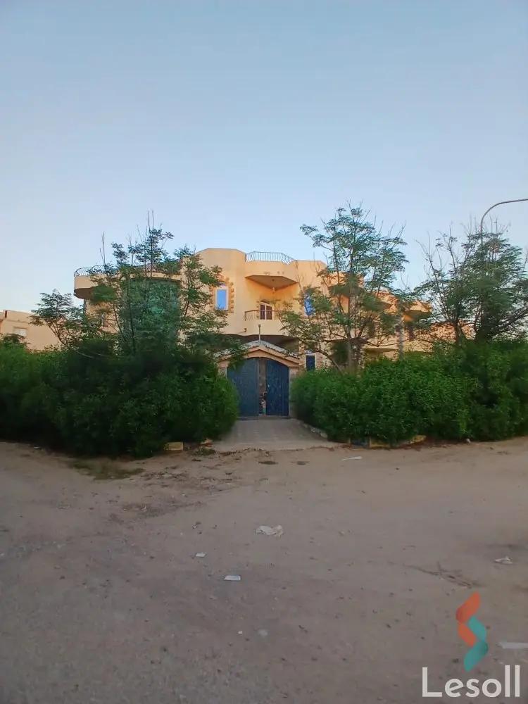 Villa for sale with an area 700 meters and 12 rooms in Obour Qaliubiya