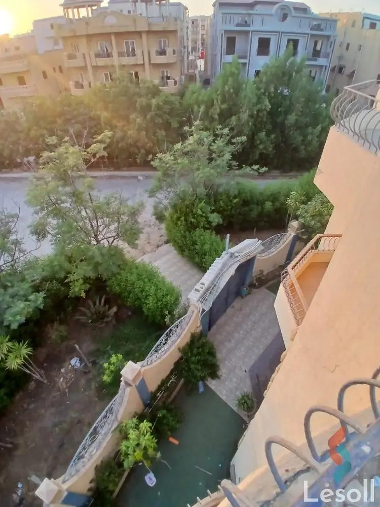 Villa for sale with an area 700 meters and 12 rooms in Obour Qaliubiya