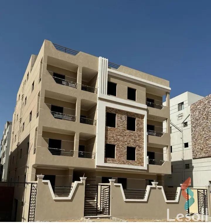 شقة للبيع بمساحة 160 متر و 3 غرف في مدينة الشروق القاهرة - صورة 3