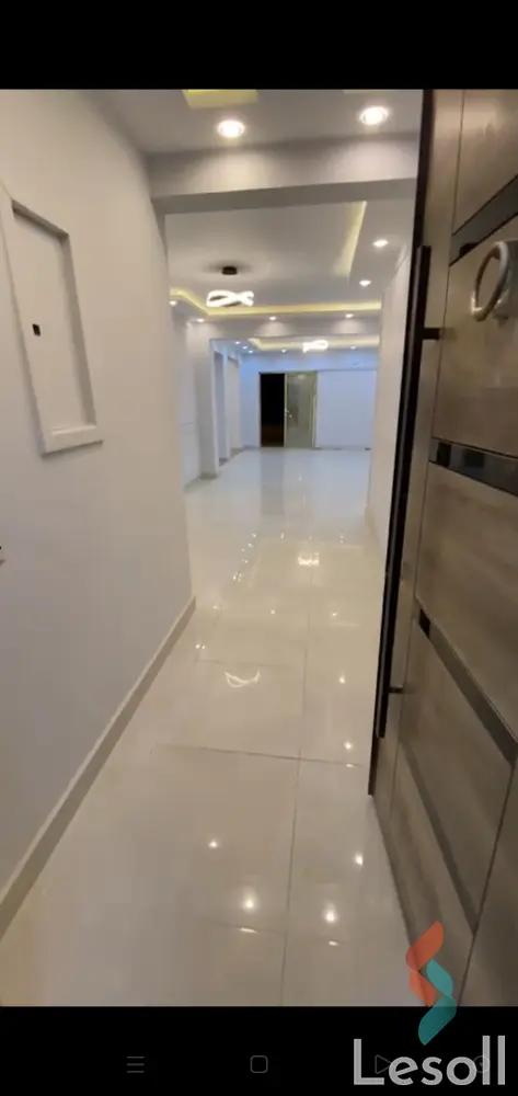 شقة للبيع بمساحة 270 متر و 3 غرف في المهندسين الجيزة شقة للبيع بمساحة 270 متر و 3 غرف في المهندسين الجيزة