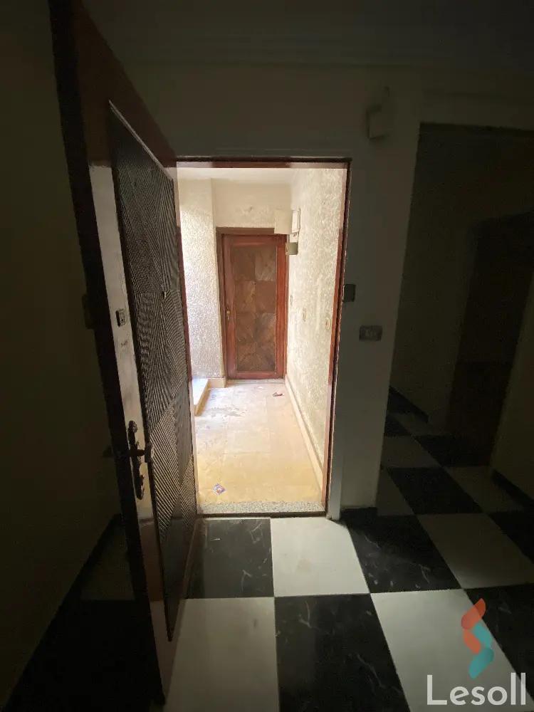 Apartment for monthly rent with an data.area 200 meters and 4 rooms in Haram Giza