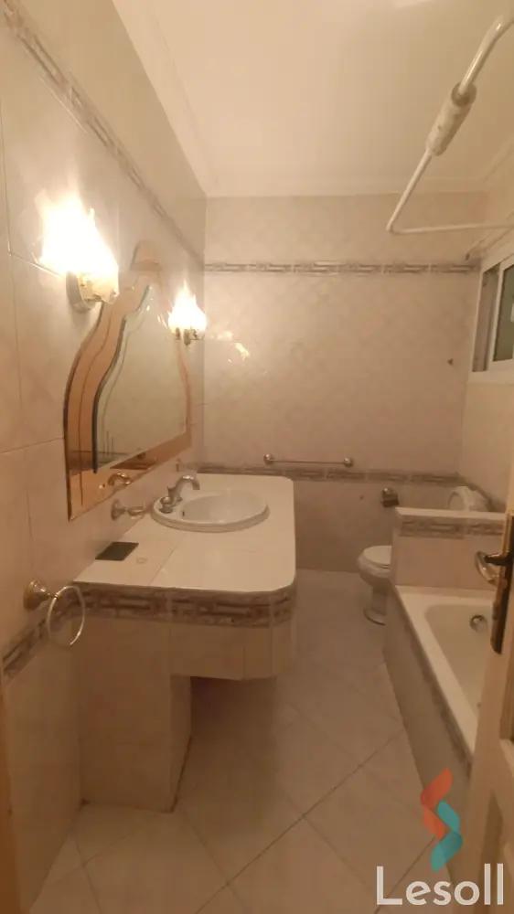 Apartment for sale with an data.area 250 meters and 4 data.rooms in Nasr City Cairo - Image 4