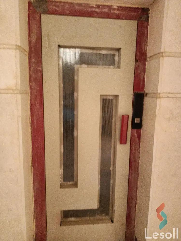 شقة للبيع بمساحة 150 متر و 3 غرف في التجمع الخامس القاهرة - صورة 3