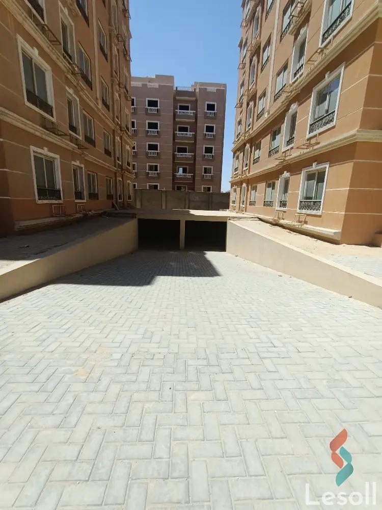 شقة للبيع بمساحة 150 متر و 3 غرف في التجمع الخامس القاهرة - صورة 2