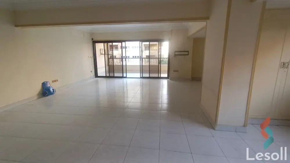 Apartment for yearly rent with an data.area 200 meters and 3 rooms in Nasr City Cairo - Image 3