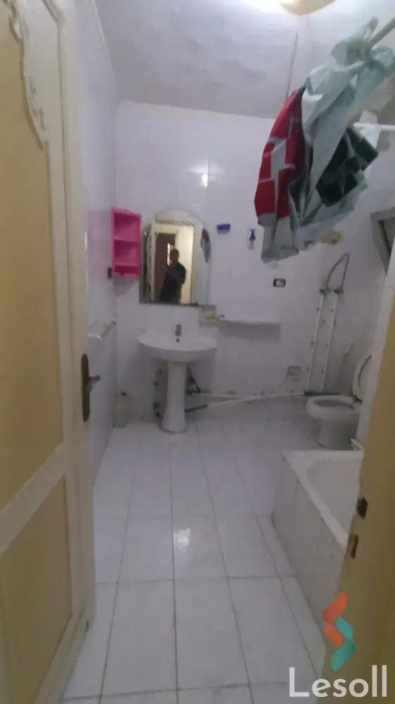 Apartment for yearly rent with an data.area 200 meters and 3 rooms in Nasr City Cairo - Image 2