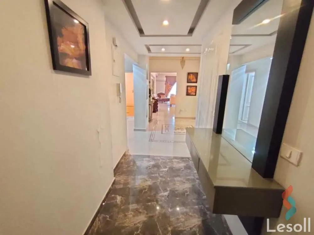 شقة للبيع بمساحة 235 متر و 3 غرف في سموحة الاسكندرية - صورة 2