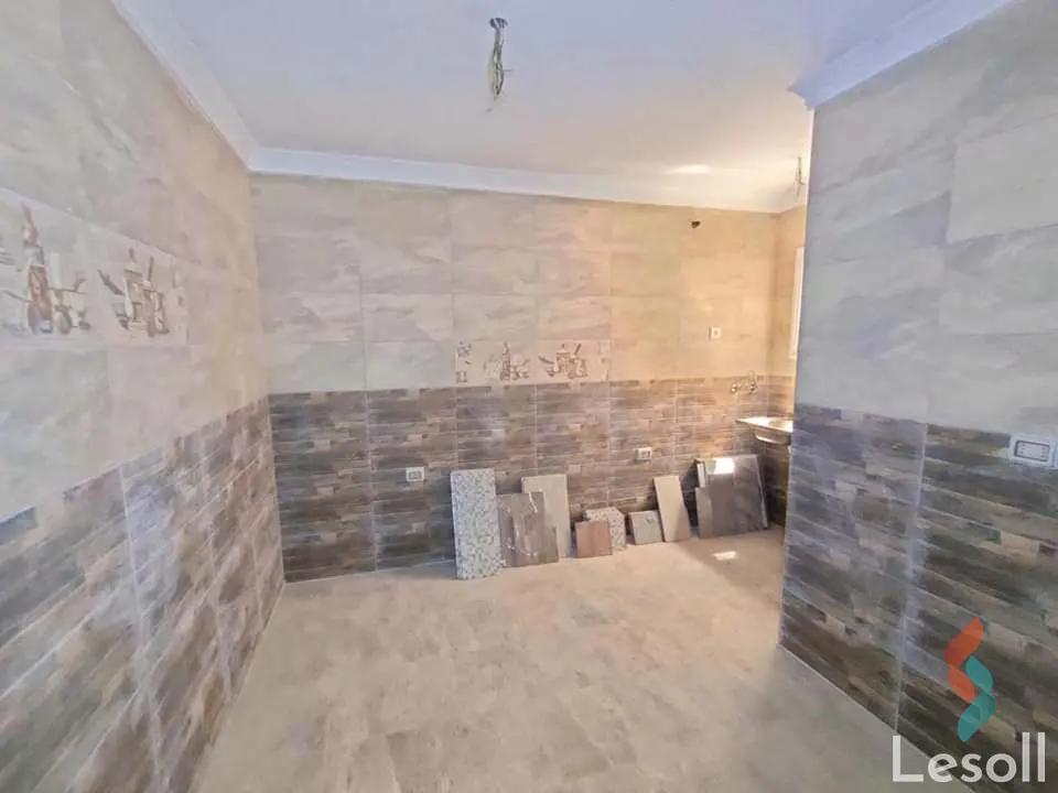 شقة للبيع بمساحة 165 متر و غرفتان في جليم الاسكندرية - صورة 4