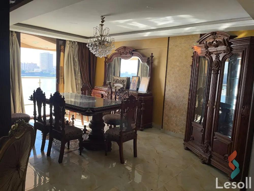 Apartment for sale with an data.area 250 meters and 3 data.rooms in Shubra Cairo