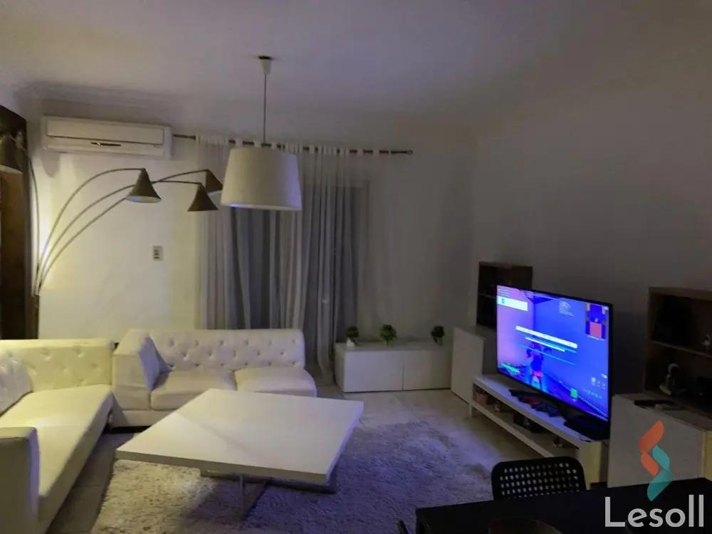 شقة بحديقة للبيع بمساحة 90 متر و غرفتان في الشيخ زايد الجيزة