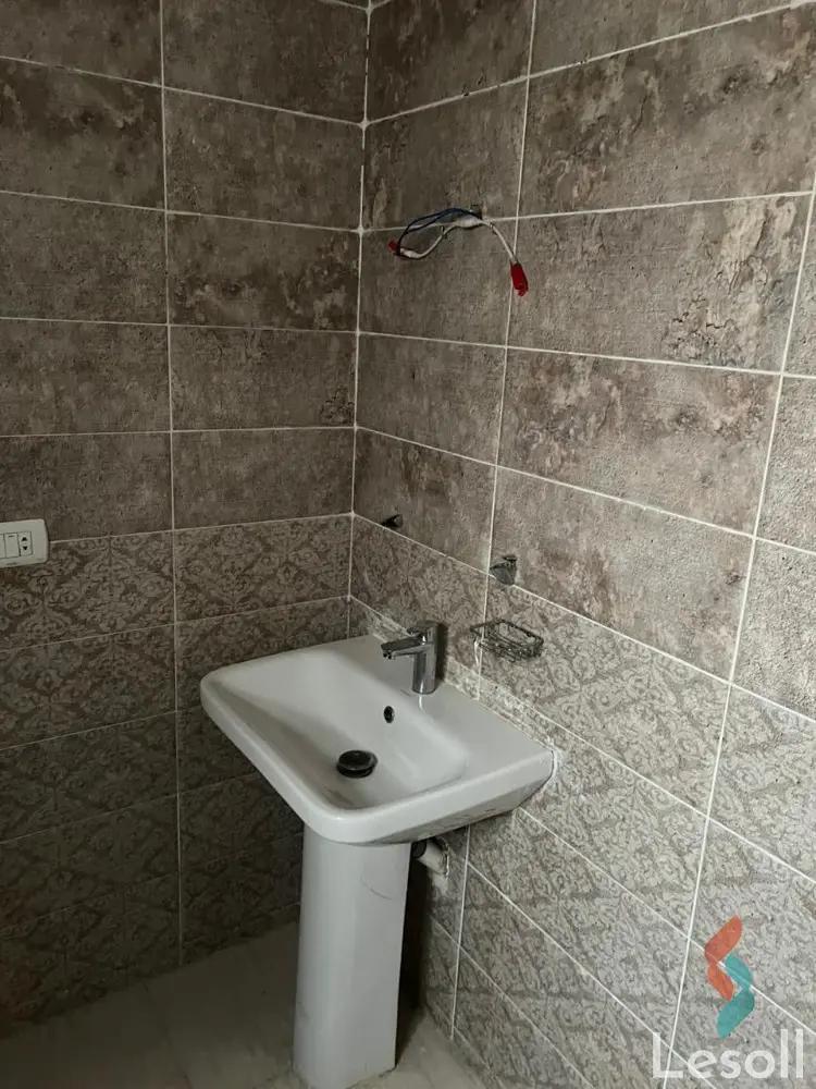 شقة للايجار الشهري بمساحة 185 متر و 3 غرف في التجمع الخامس القاهرة - صورة 3