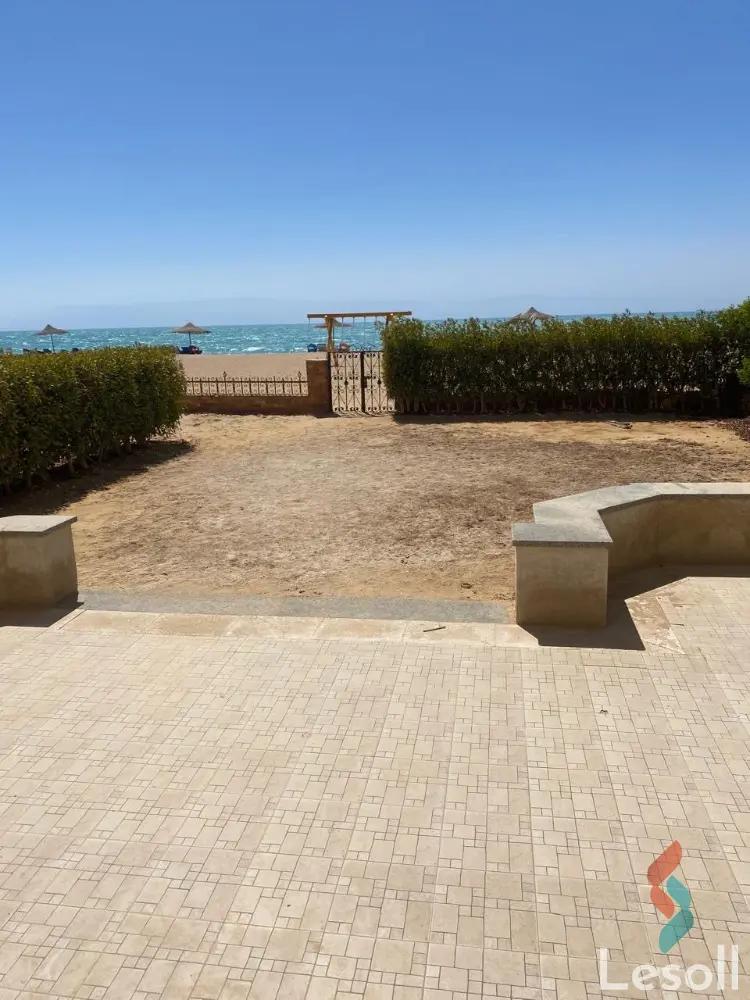 Twin house for sale with an area 200 meters and 2 room in Ras Snumberr South Sinai