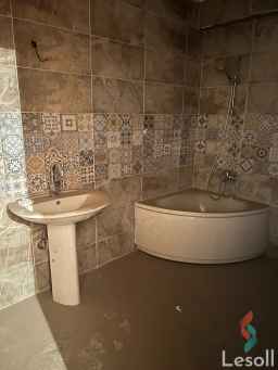 شقه للبيع في شارع عبد المنعم رياض