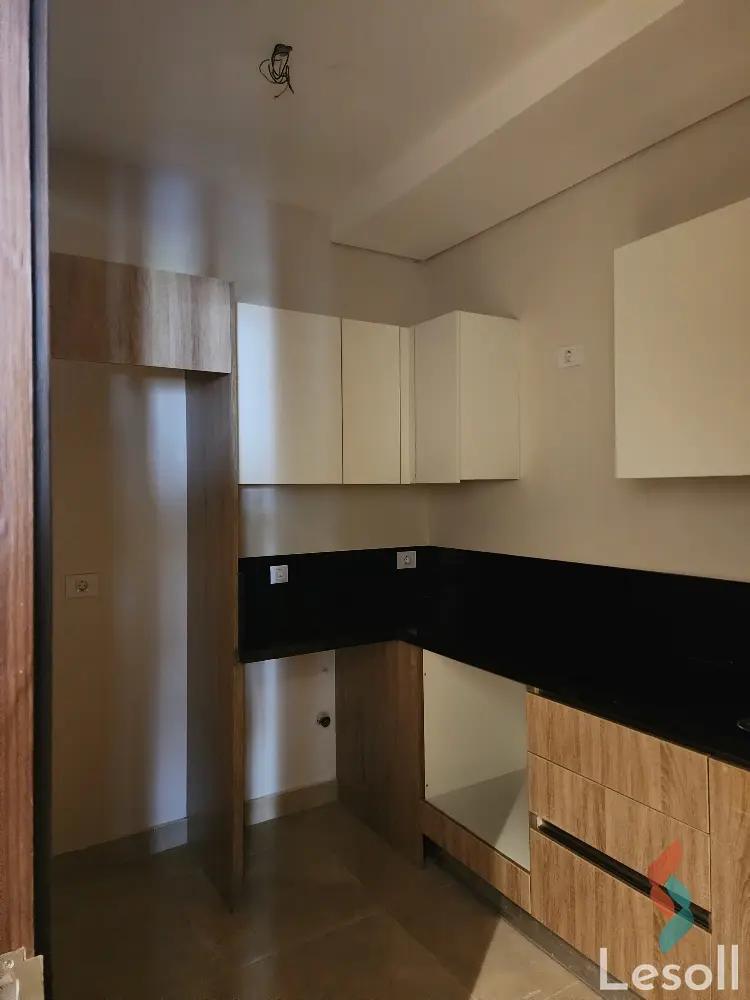 Apartment for monthly rent with an data.area 164 meters and 3 rooms in Cheikh Zayed Giza - Image 3