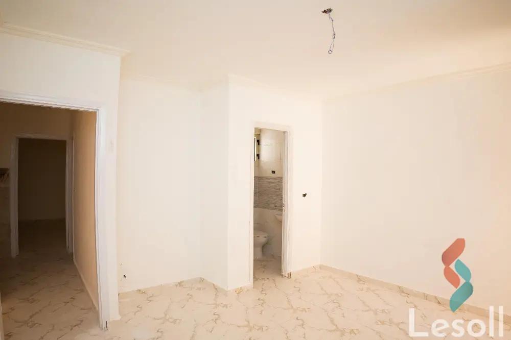 شقة للبيع بمساحة 65 متر و غرفتان في الساحل الشمالي الاسكندرية - صورة 4