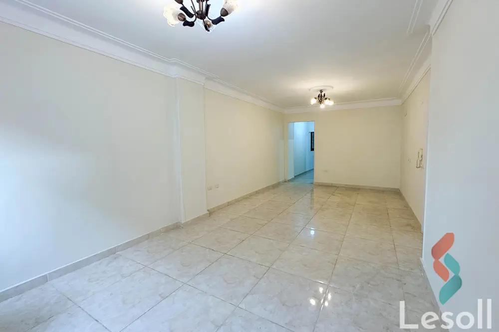 Apartment for sale with an data.area 150 meters and 3 data.rooms in Stanley Alexandria