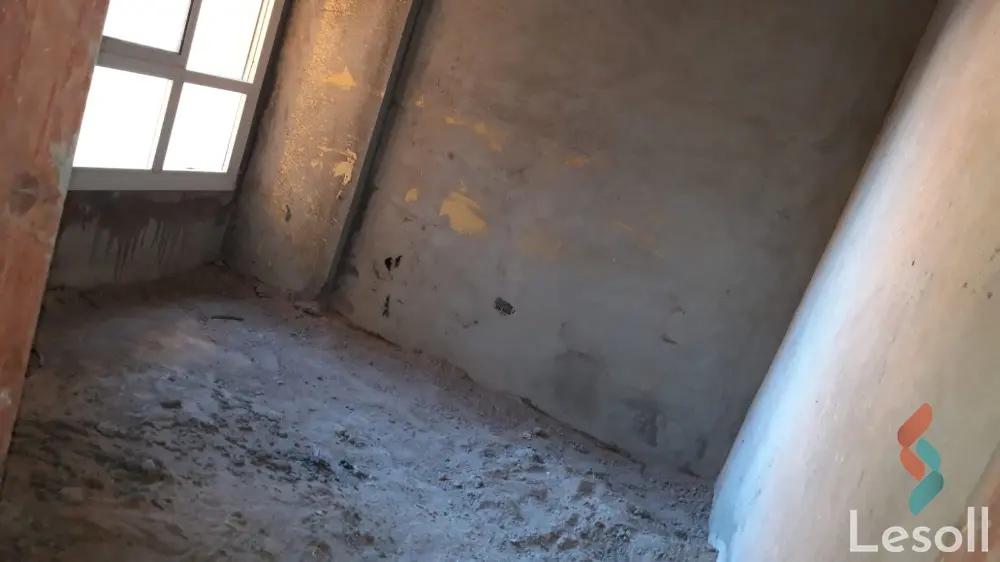 Apartment for sale with an data.area 80 meters and 2 room in October 6 Giza - Image 3