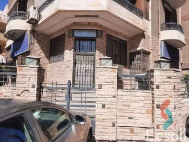 Apartment with garden for sale with an area 202 meters and 5 rooms in Heliopolis Cairo