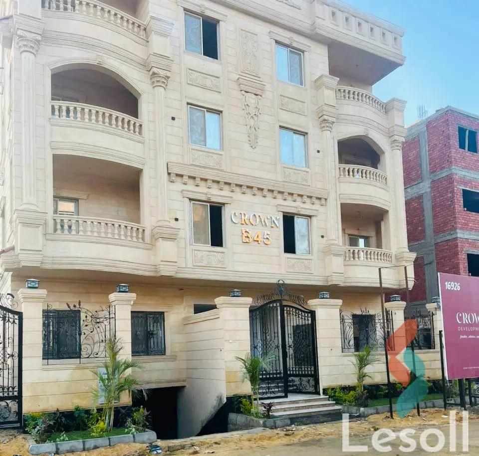 Apartment with garden for sale with an area 183 meters and 3 rooms in October 6 Giza