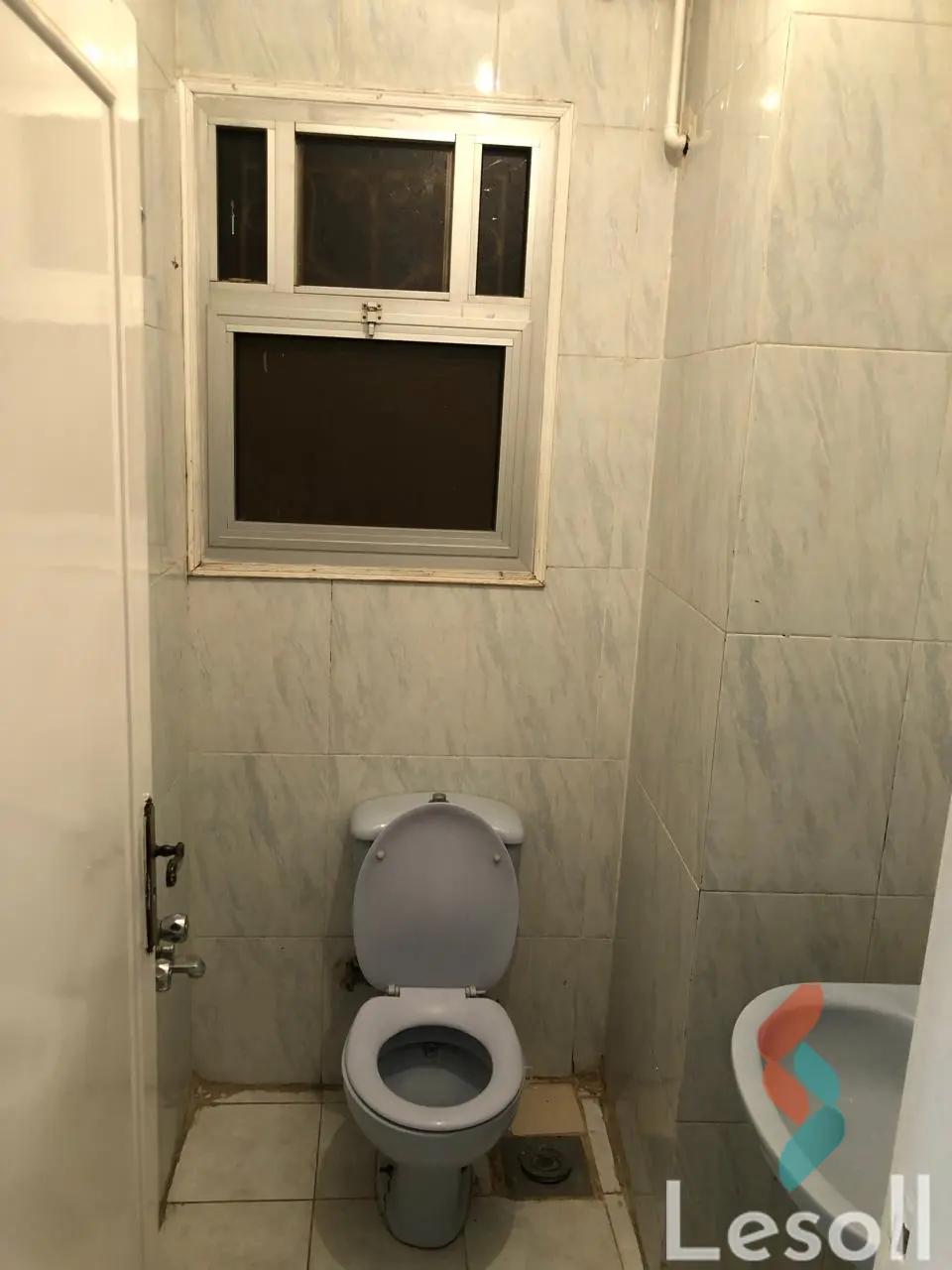 Apartment for monthly rent with an area 225 meters and 3 rooms in Nasr City Cairo - Image 2