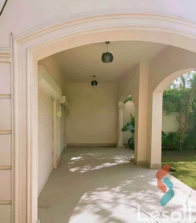فيلا للبيع بمساحة 260 متر و 5 غرف في مدينتي القاهرة