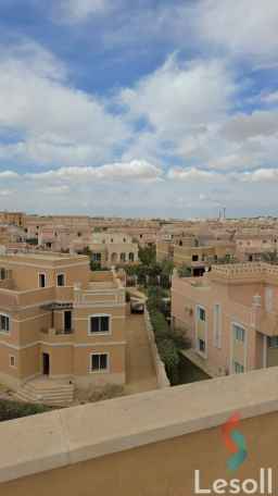 روف للبيع في كمبوند كليوباترا الشروق مساحة 282 م²