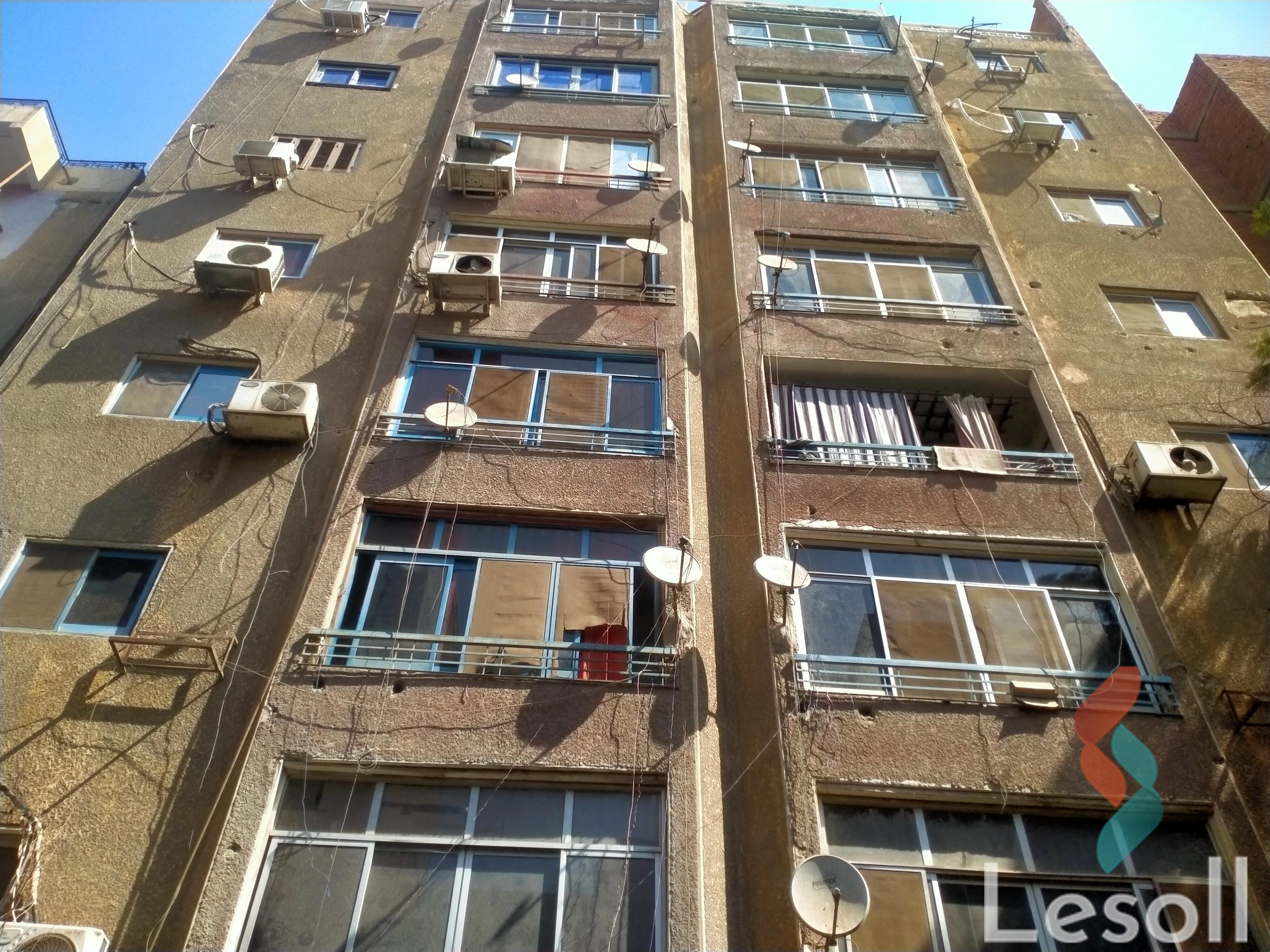 Building for sale with an area 240 meters and 3 rooms in Haram Giza